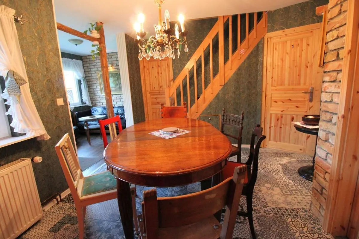 Berlinurlaub Im Gruenen, Pool-Whirlpool Beheizt, Sauna, Spielplatz, Grill, 3 Doppelzimmer Blankenfelde-Mahlow Holiday home