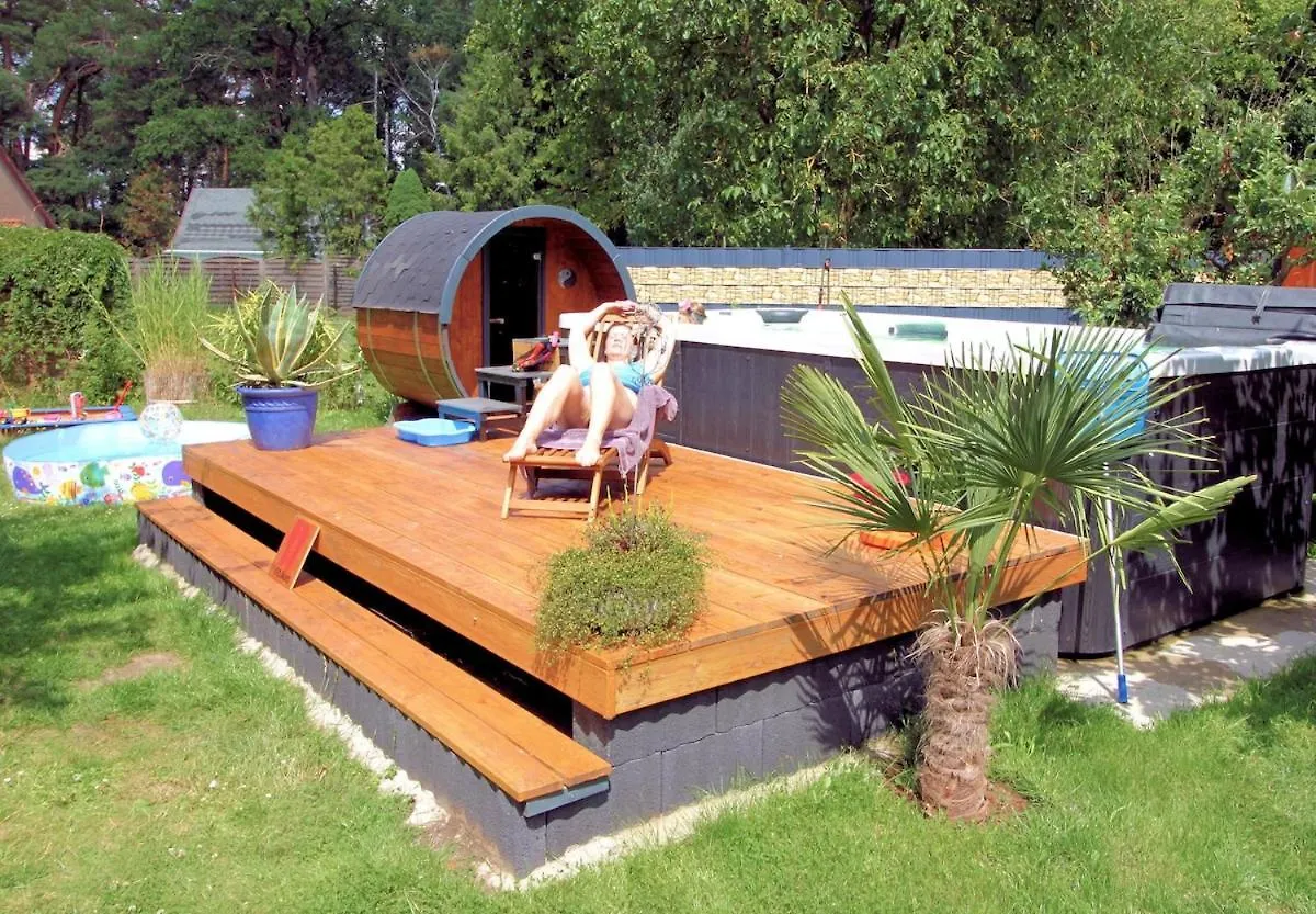 Berlinurlaub Im Gruenen, Pool-Whirlpool Beheizt, Sauna, Spielplatz, Grill, 3 Doppelzimmer Blankenfelde-Mahlow Holiday home